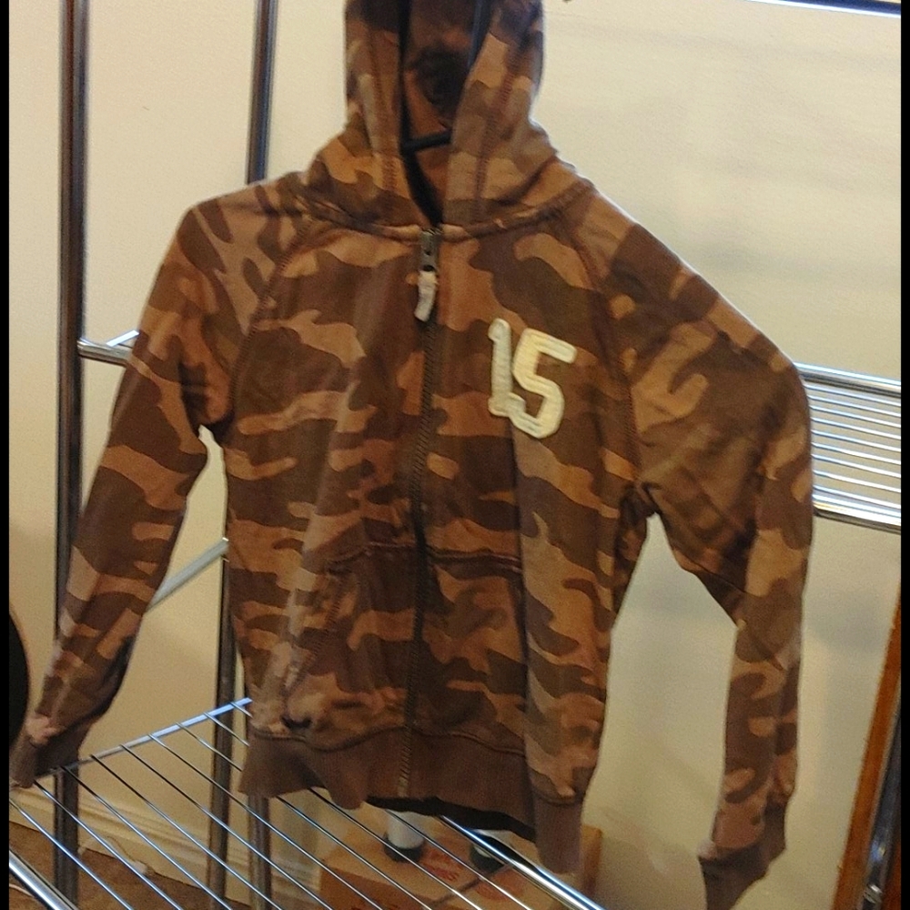 Boys Camo Zip Up Hoodie size 6